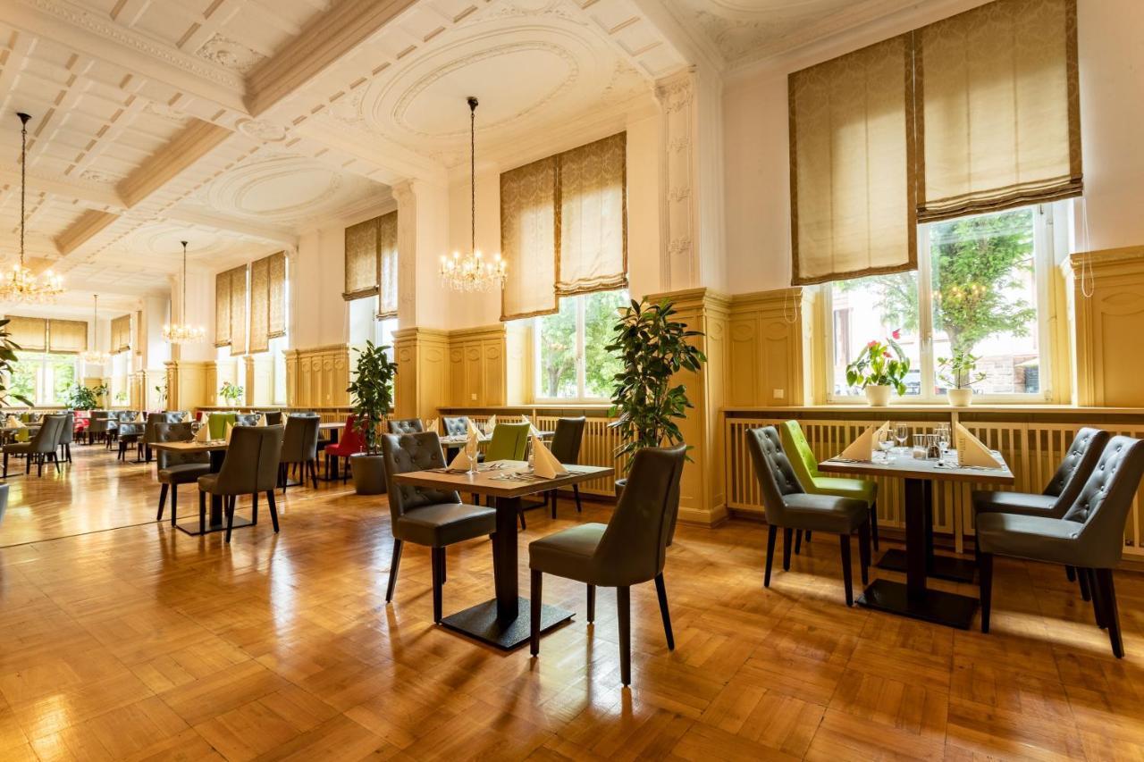 Hotel Badehof 4*